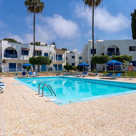 Sea Breeze 1-Br Apt In Pyla Exterior photo