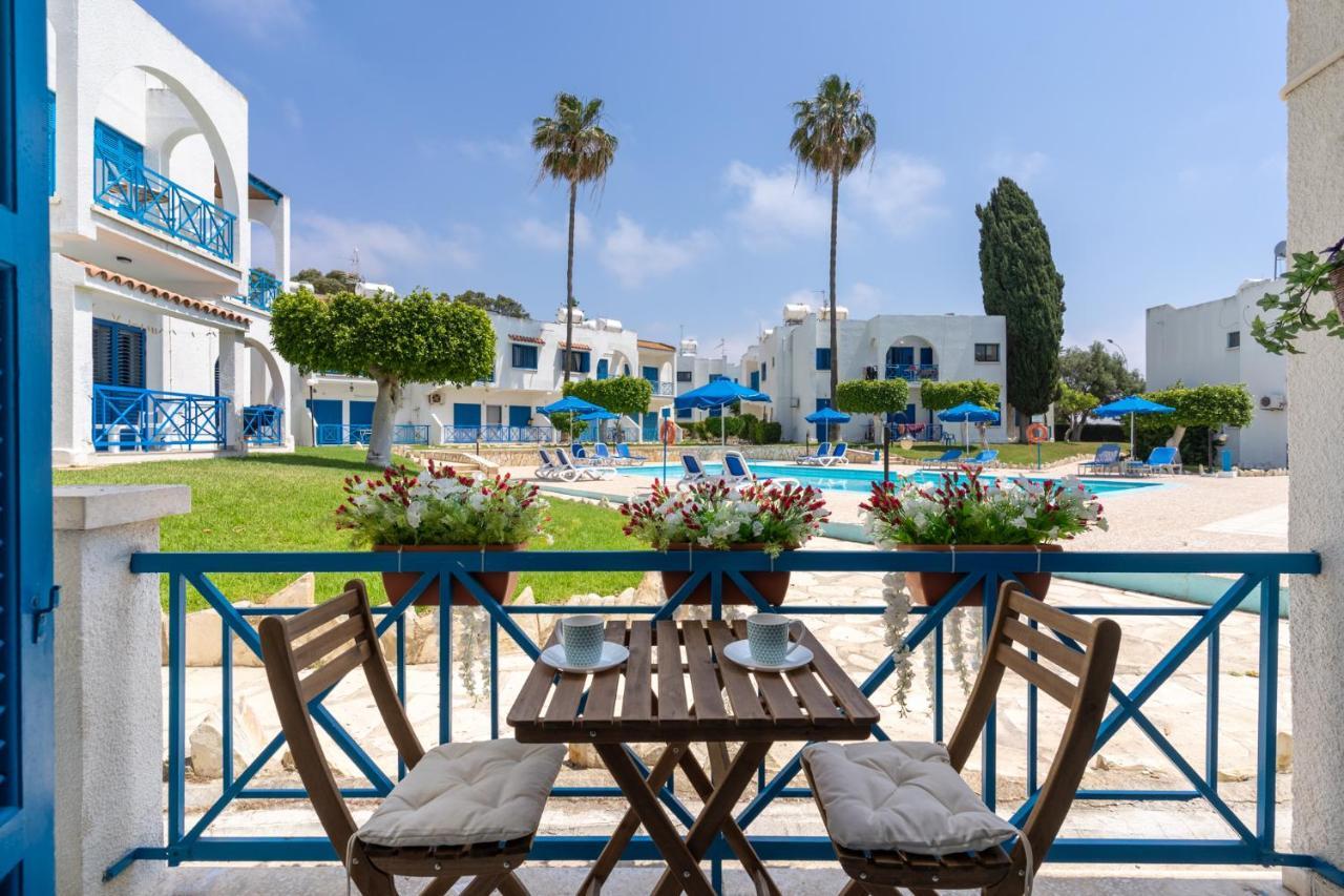 Sea Breeze 1-Br Apt In Pyla Exterior photo